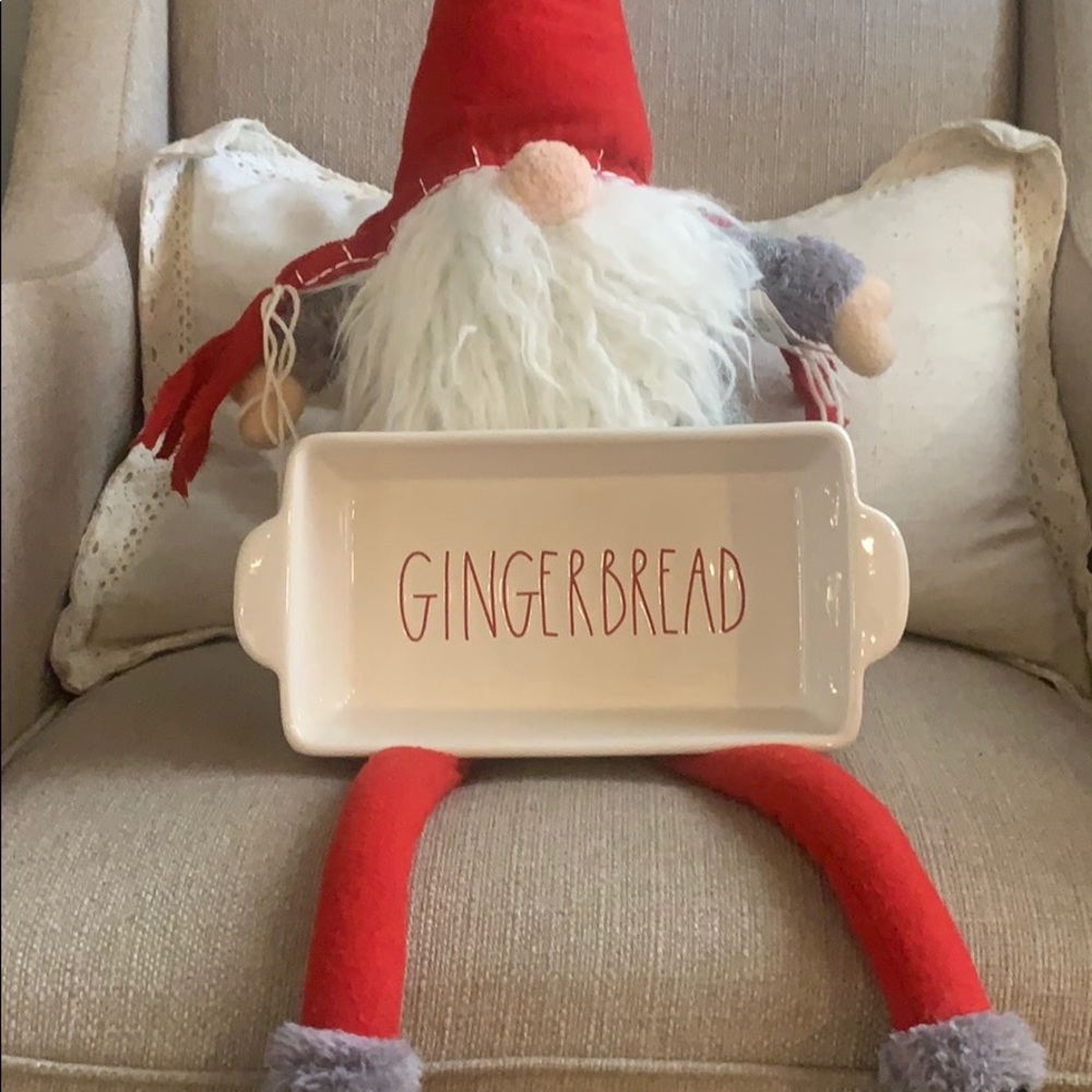 Rae Dunn gingerbread bake dish